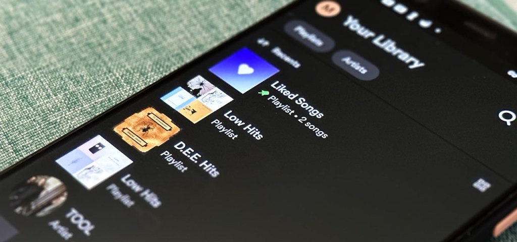 O atributo alt desta imagem está vazio. O nome do arquivo é change-cover-images-your-spotify-playlists-get-rid-all-those-ugly-album-art-grids.1280x600.jpg